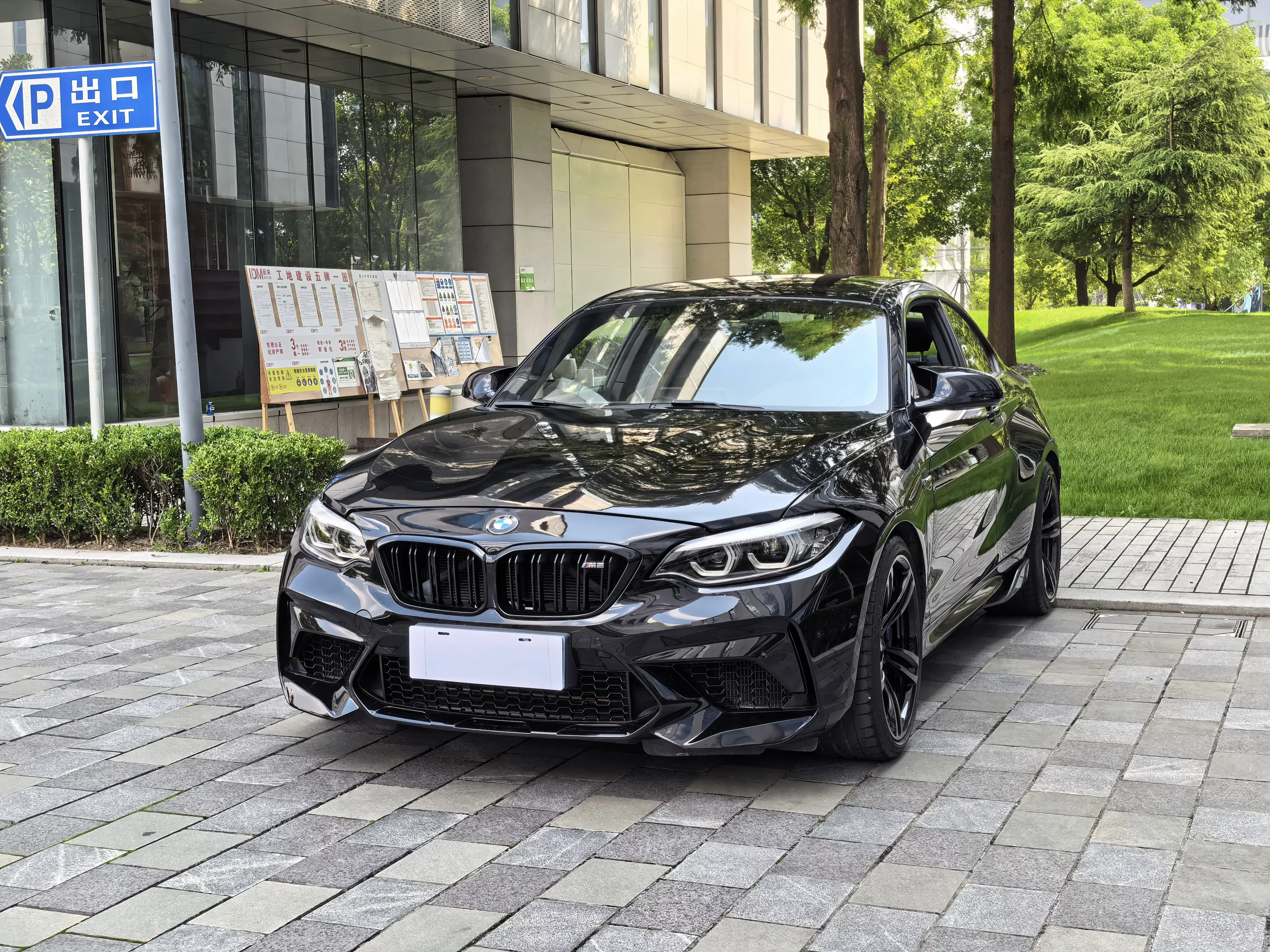 BMW M2