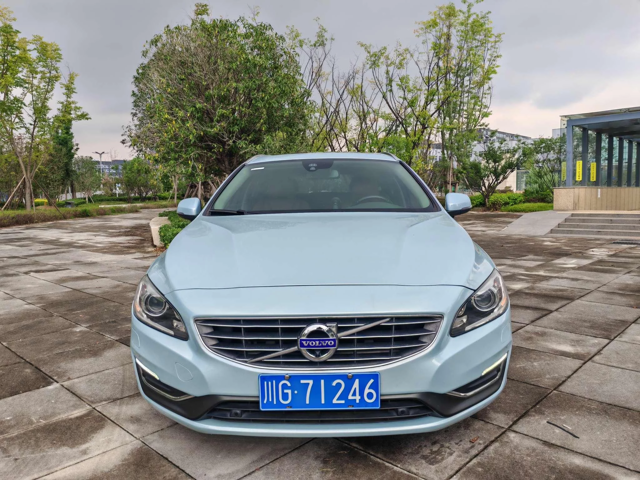 Volvo V60  из Китая