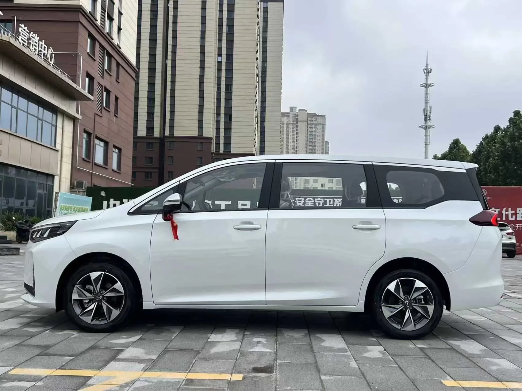 GAC Trumpchi M6