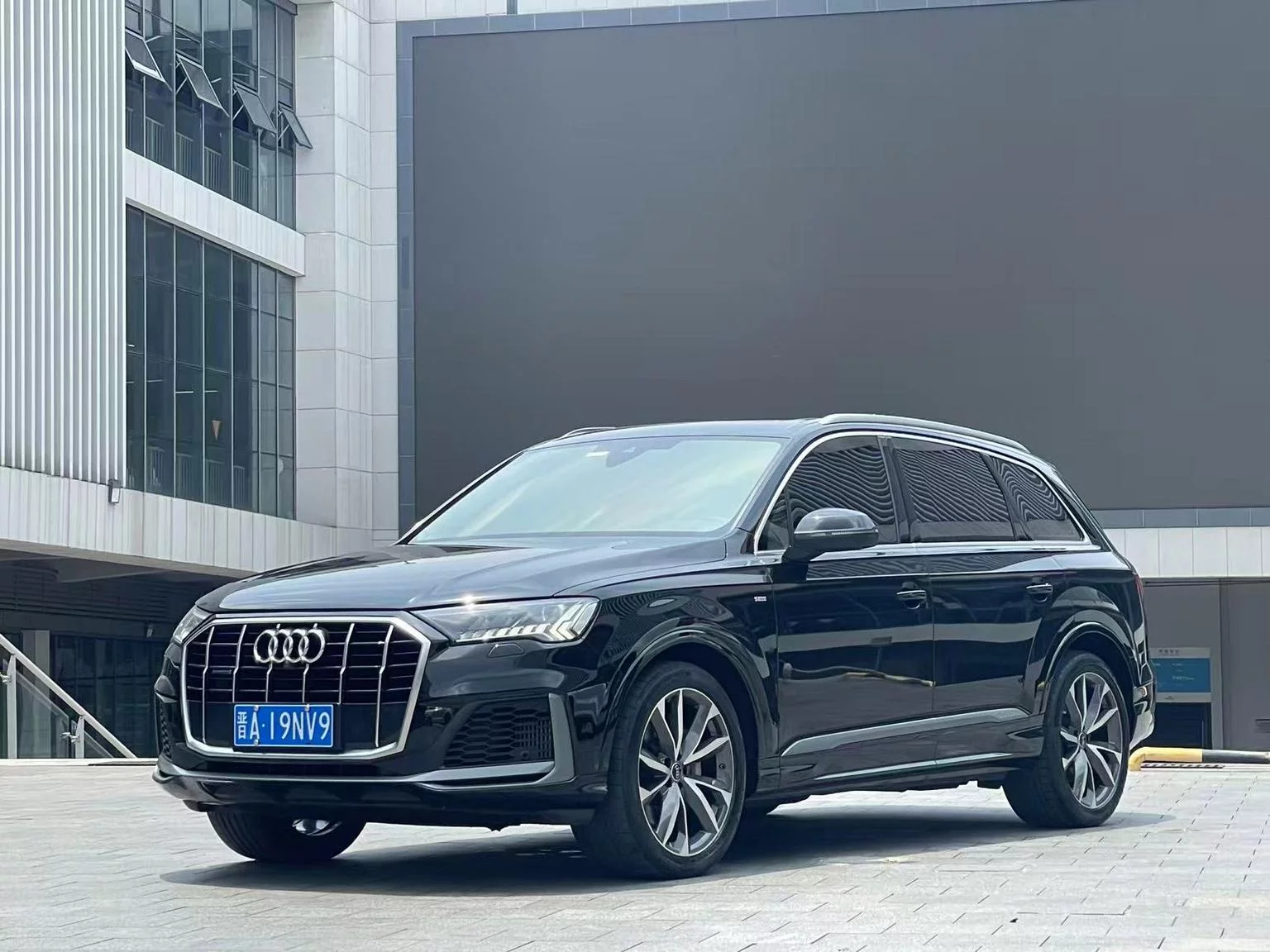 AUDI Q7