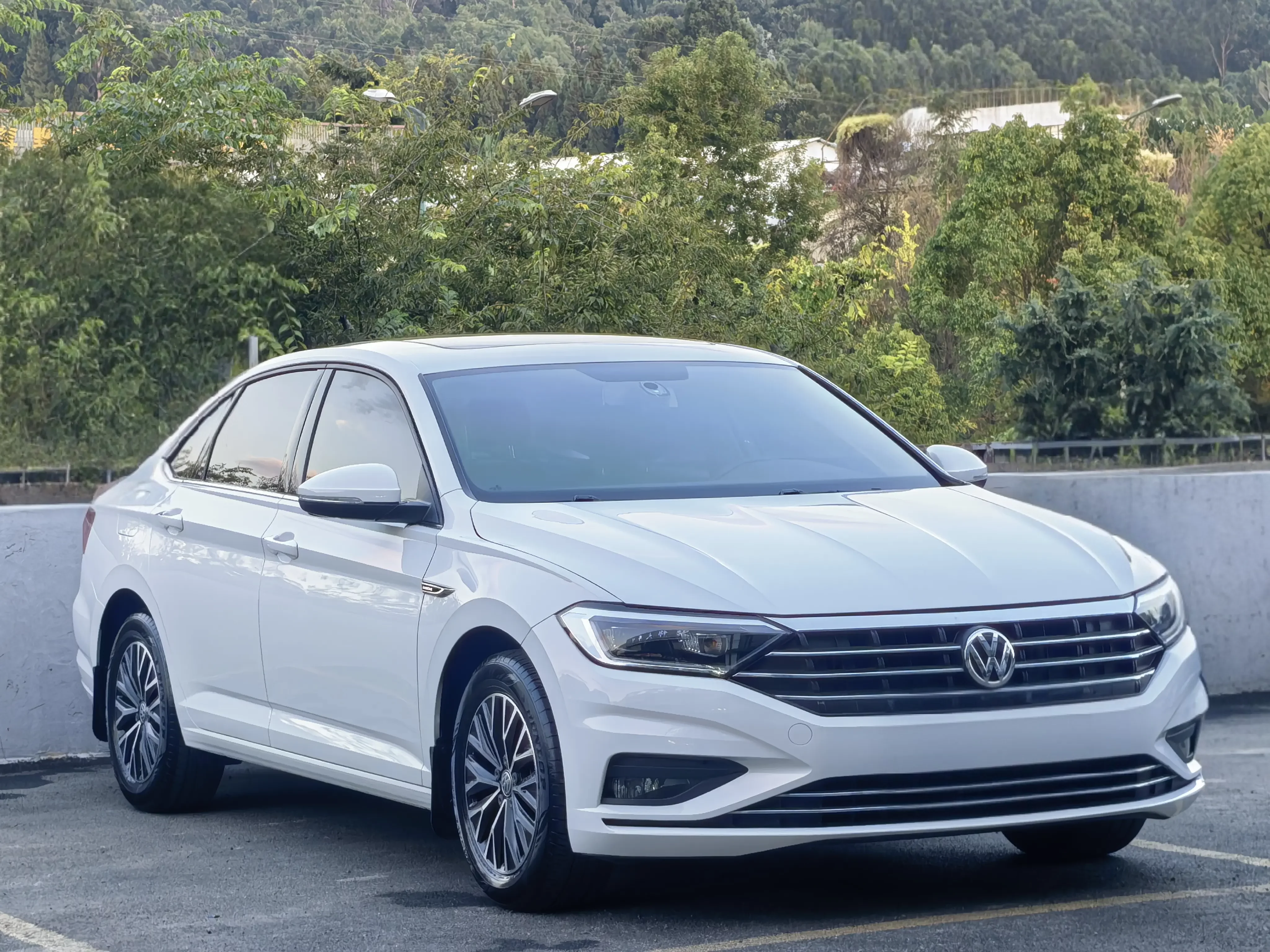 Volkswagen Sagitar