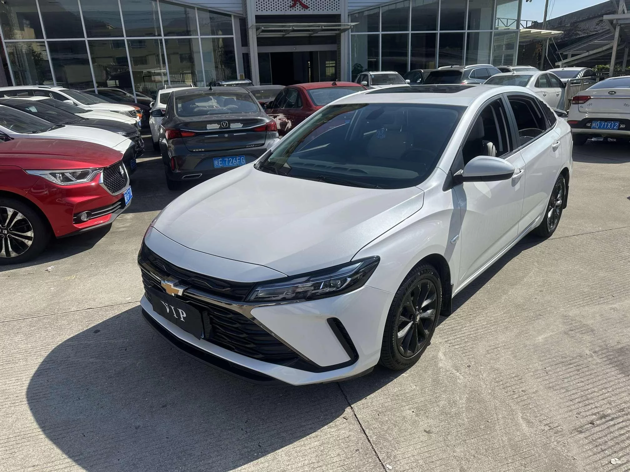 Chevrolet Monza (Cruze)  из Китая