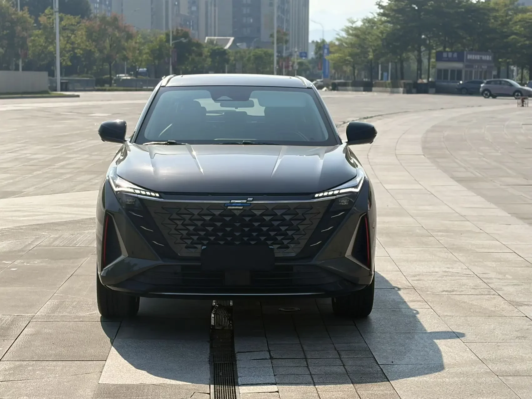 Oshan Changan Auchan Z6