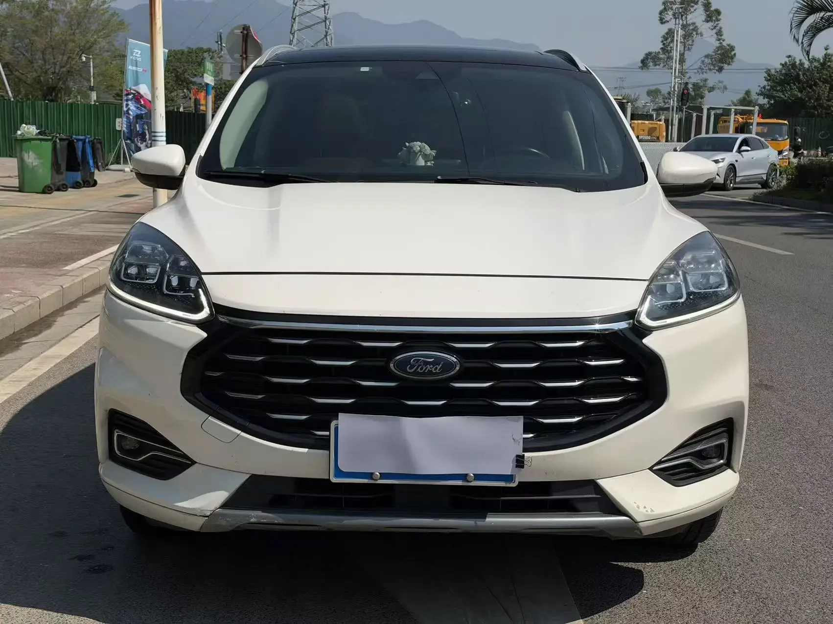 Ford Escape  из Китая