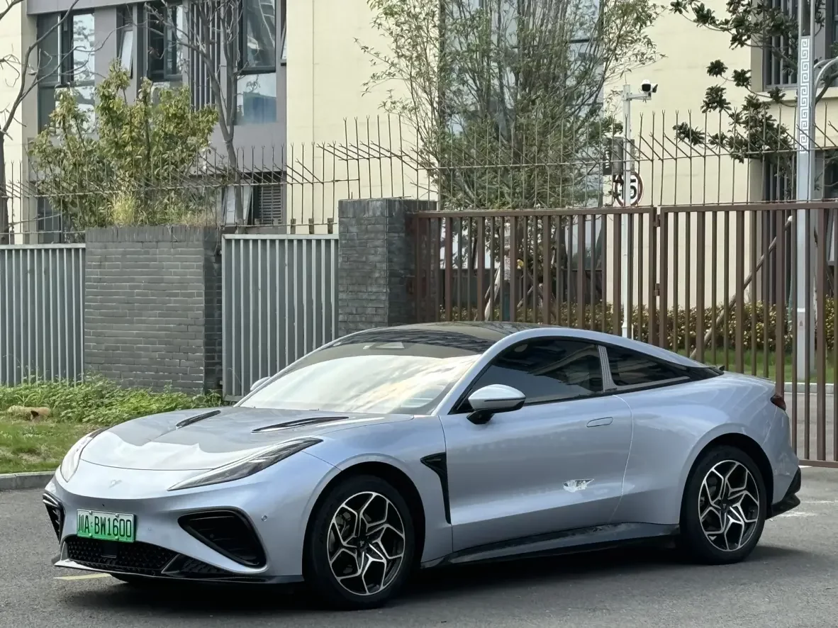 NETA GT  из Китая