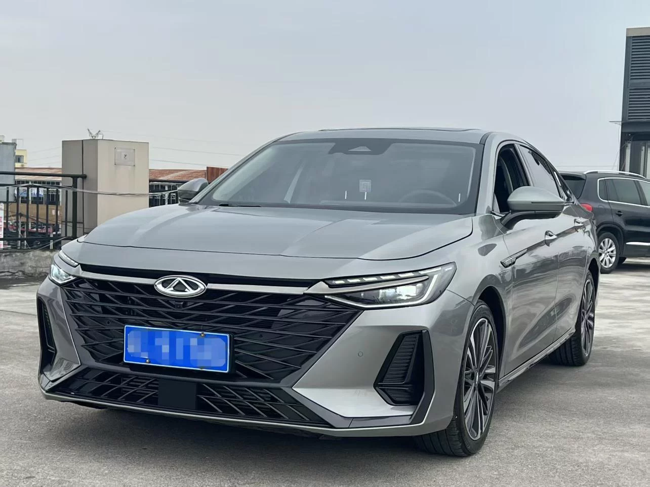 Chery Arrizo 8