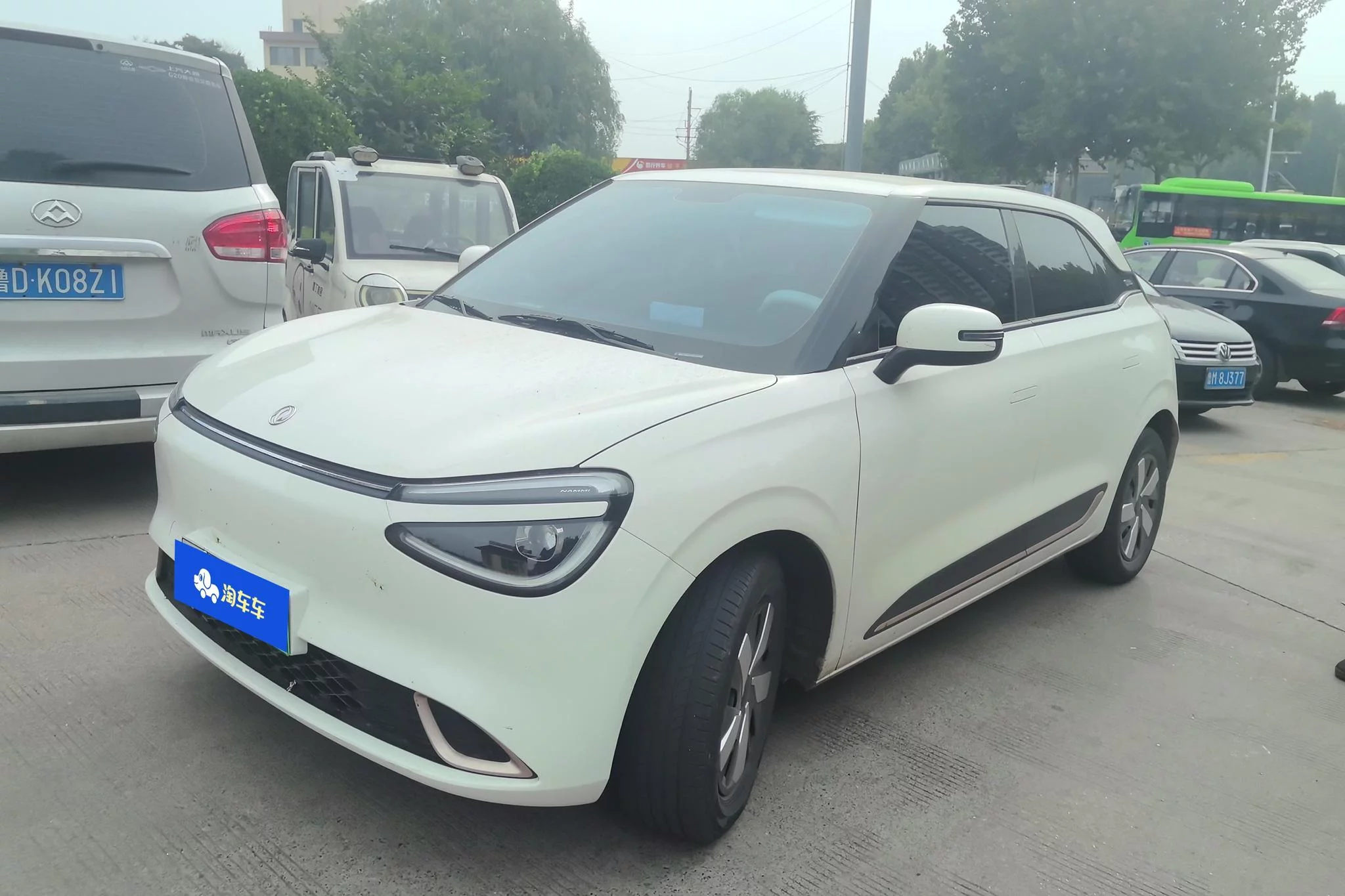 Dongfeng Nano 01  из Китая