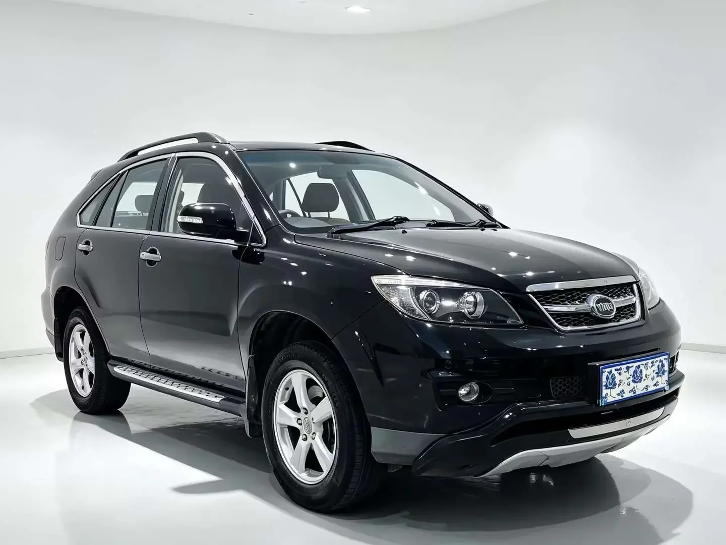 BYD S6