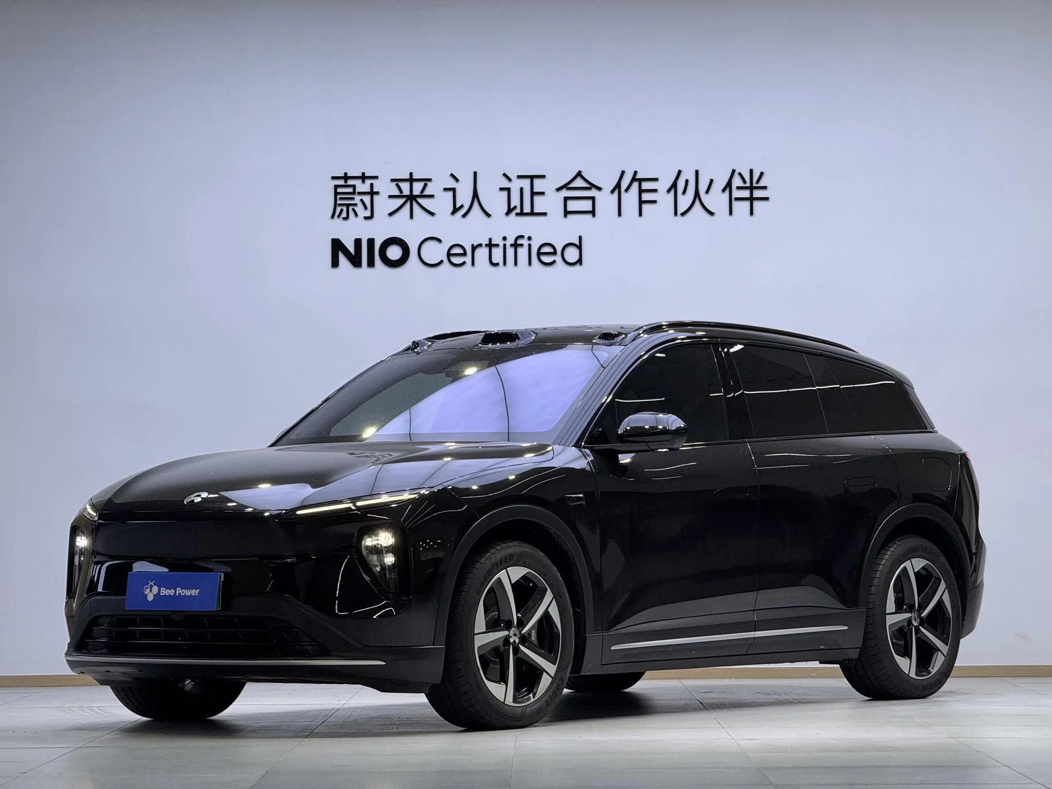 NIO ES6