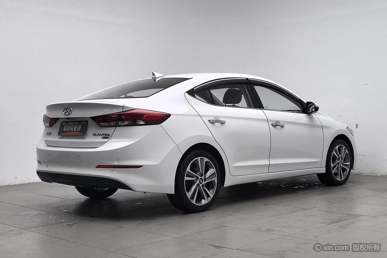Hyundai Elantra Lingdong  из Китая