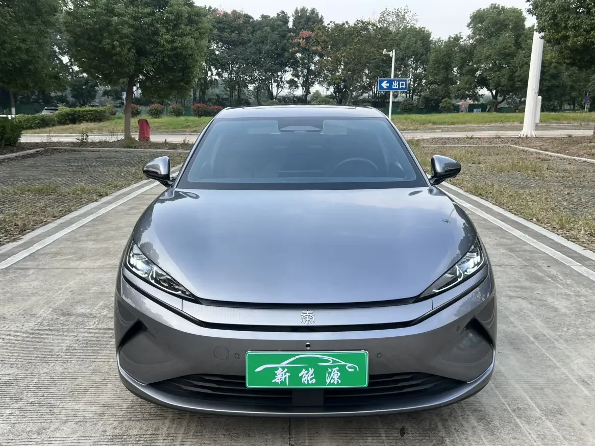 BYD Qin L EV