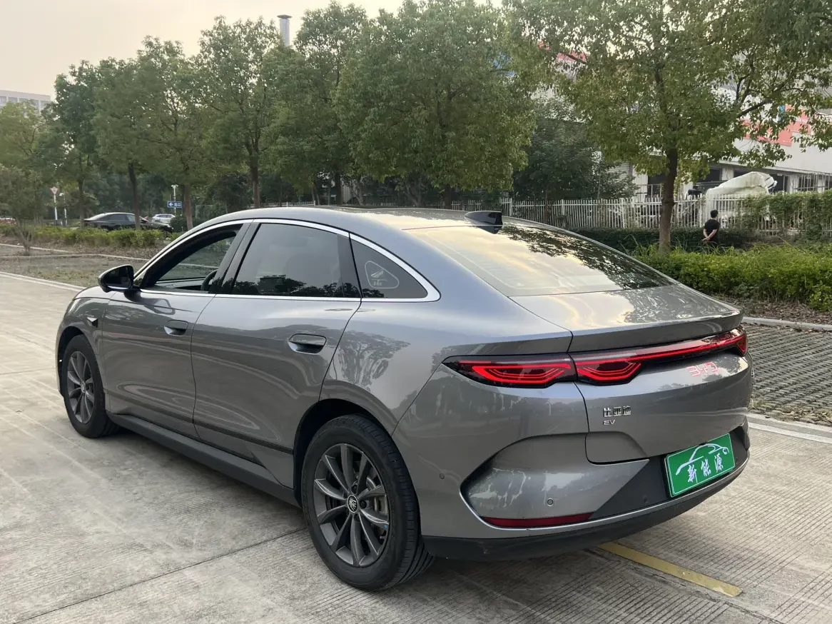 BYD Qin L EV