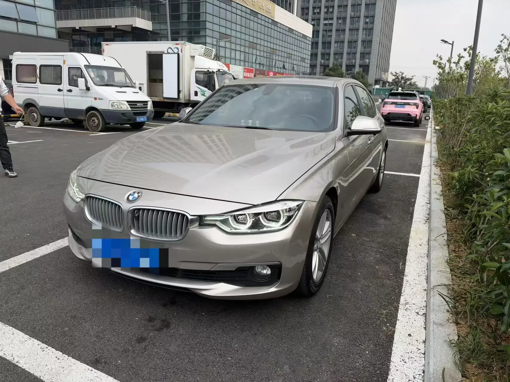 BMW 3 Series  из Китая