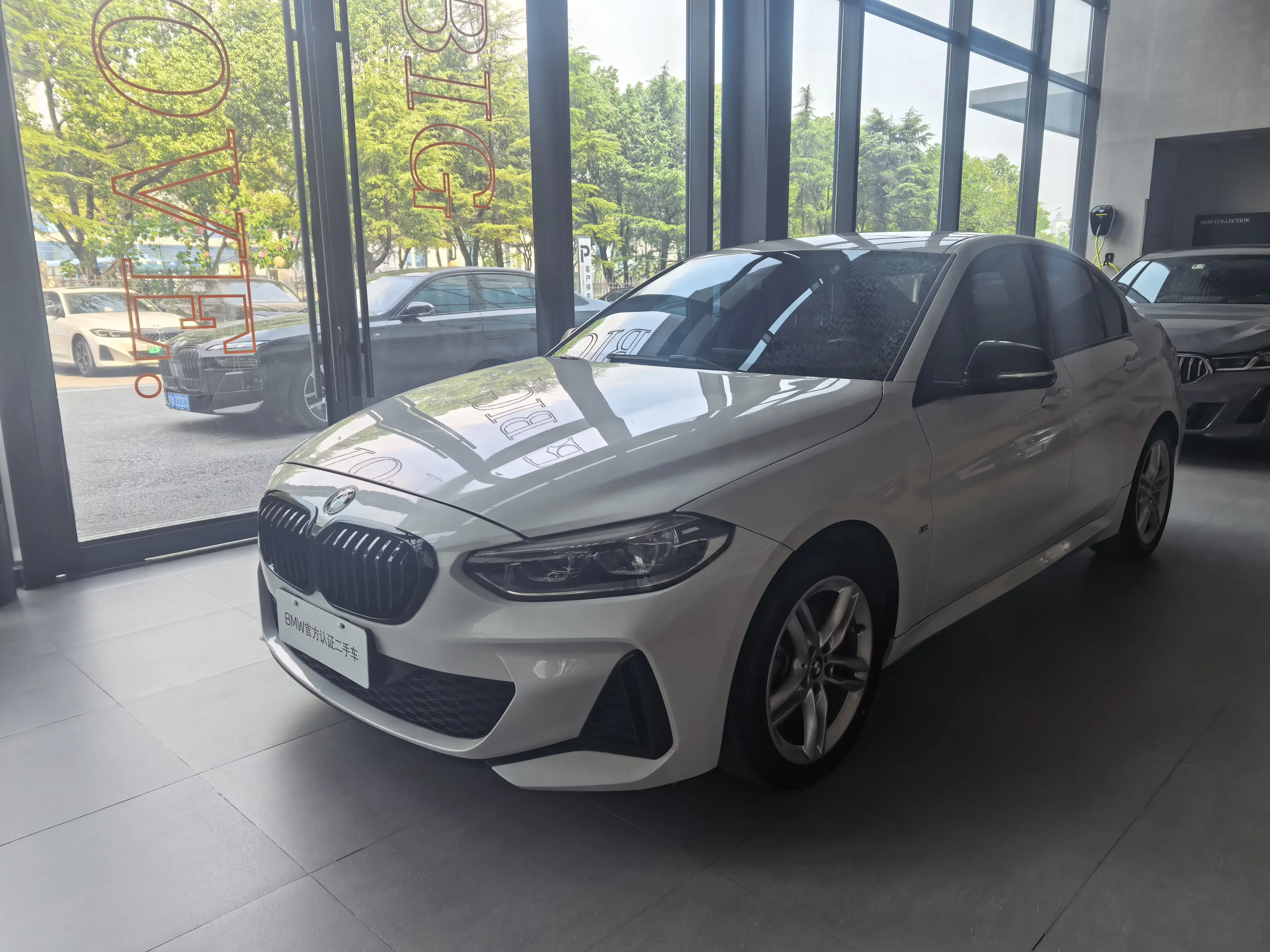 BMW 1 Series  из Китая