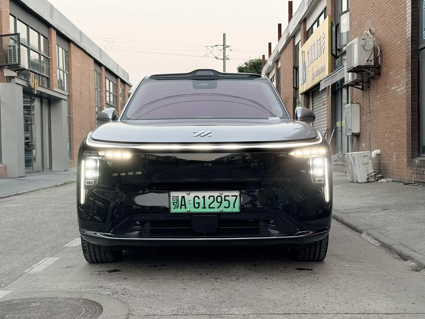 IM Motors Zhiji LS9  из Китая