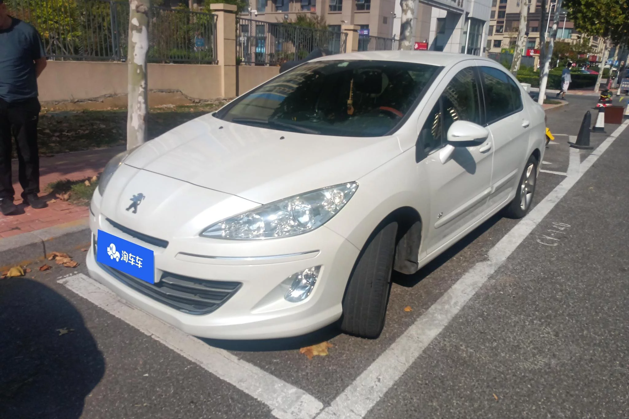 Peugeot 408  из Китая
