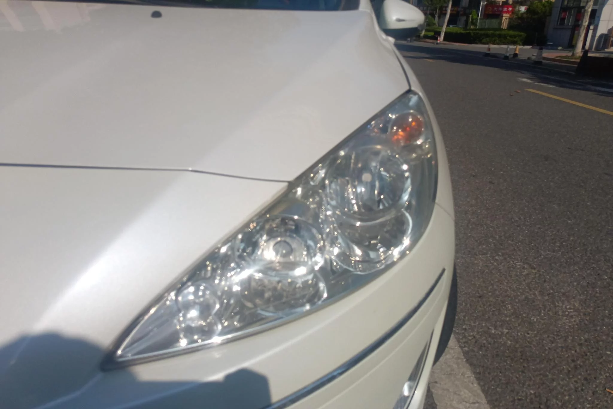 Peugeot 408  из Китая