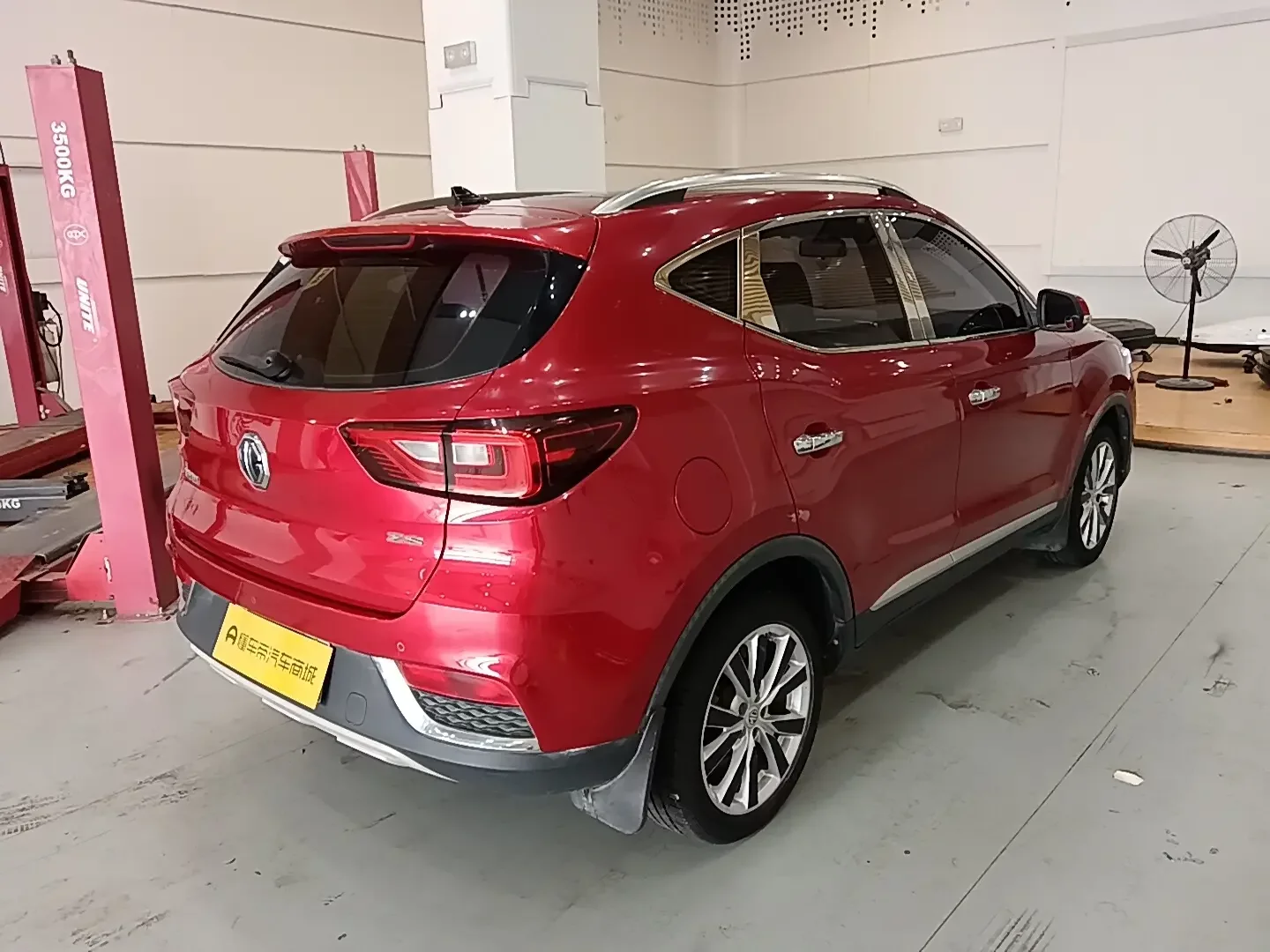 MG ZS  из Китая