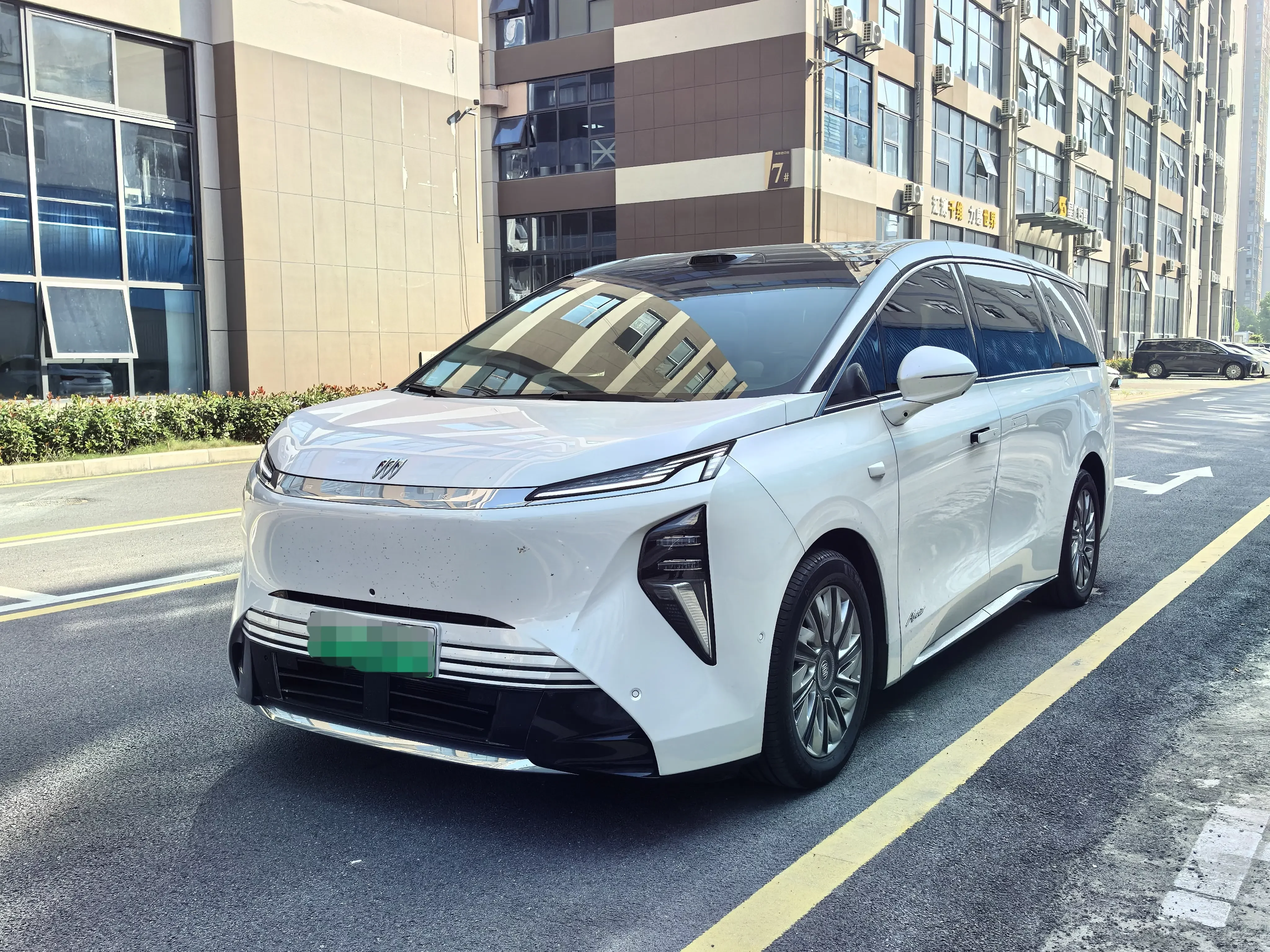 Buick Ultimate Family  из Китая