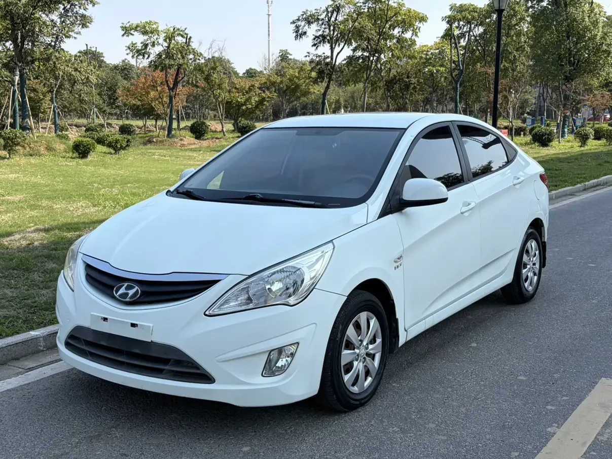 Hyundai Verna