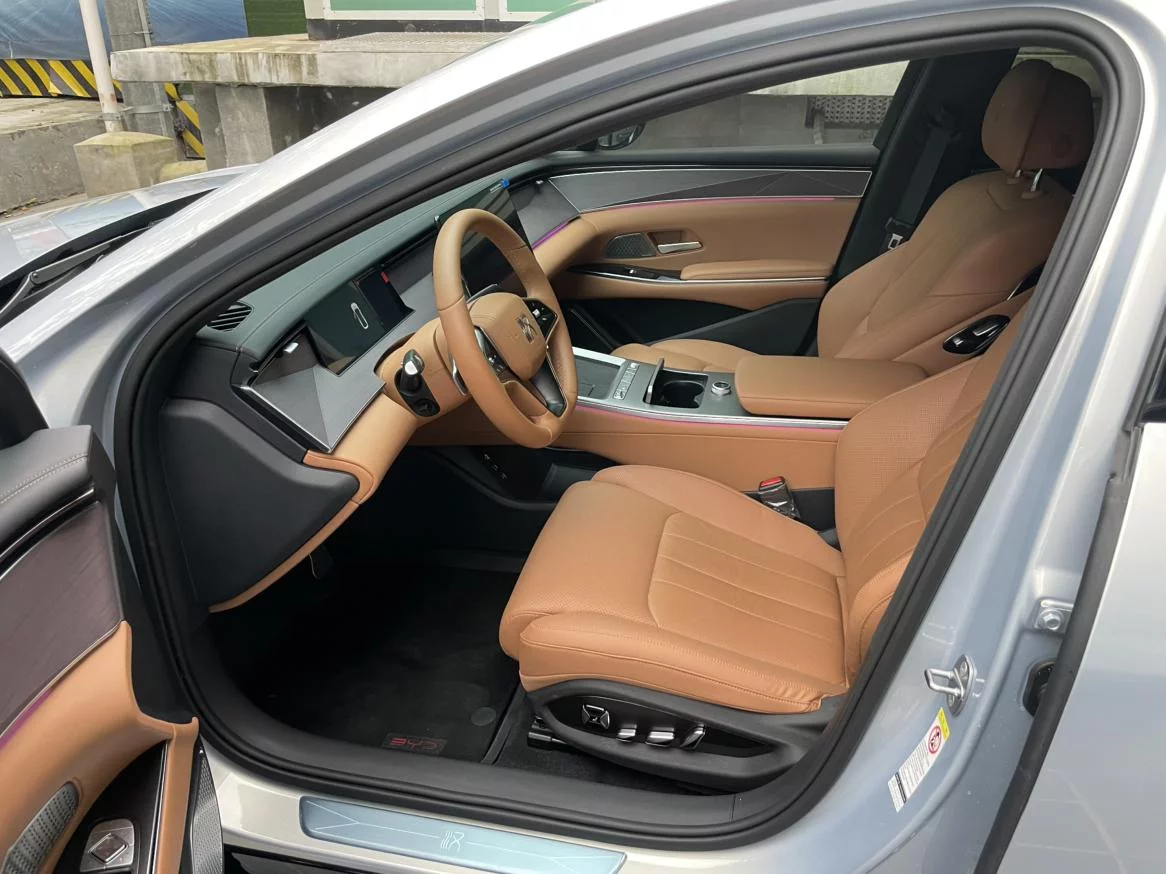 BYD Han L EV
