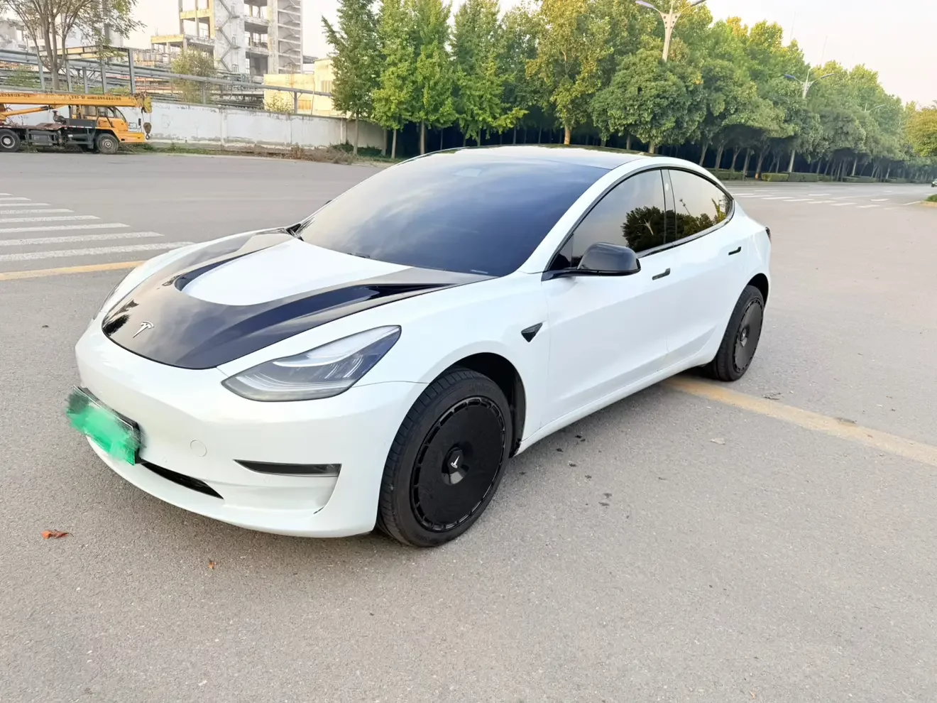 Tesla Model 3  из Китая