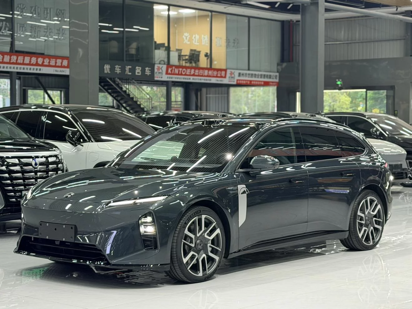 NIO ET5T