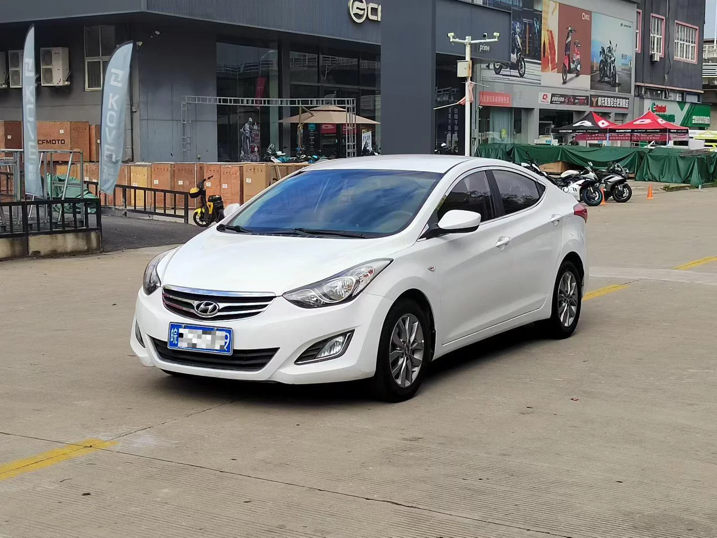 Hyundai Elantra