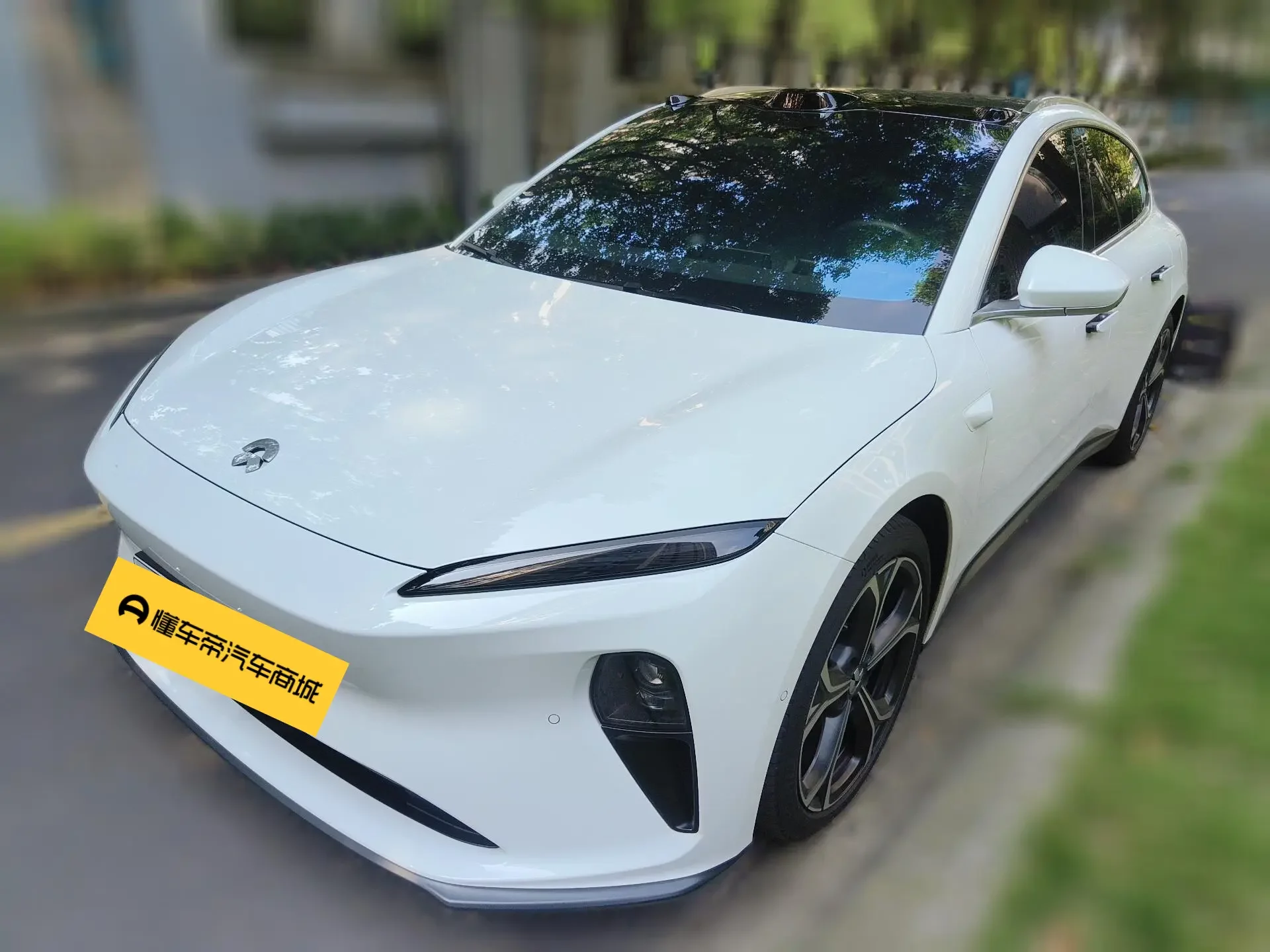 NIO ET5T