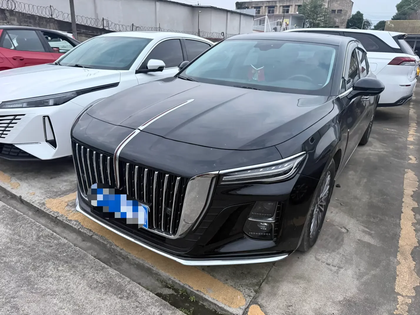 Hongqi H5