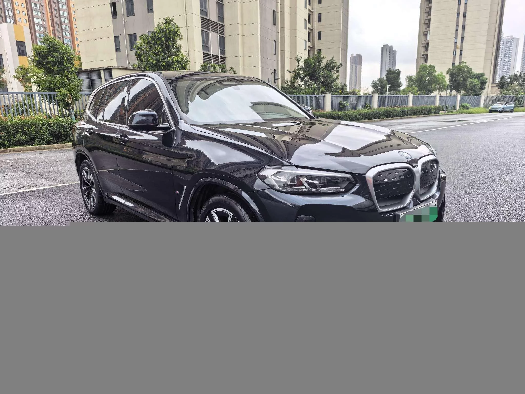 BMW iX3