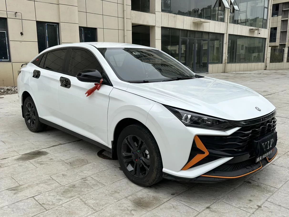 Dongfeng Yixuan