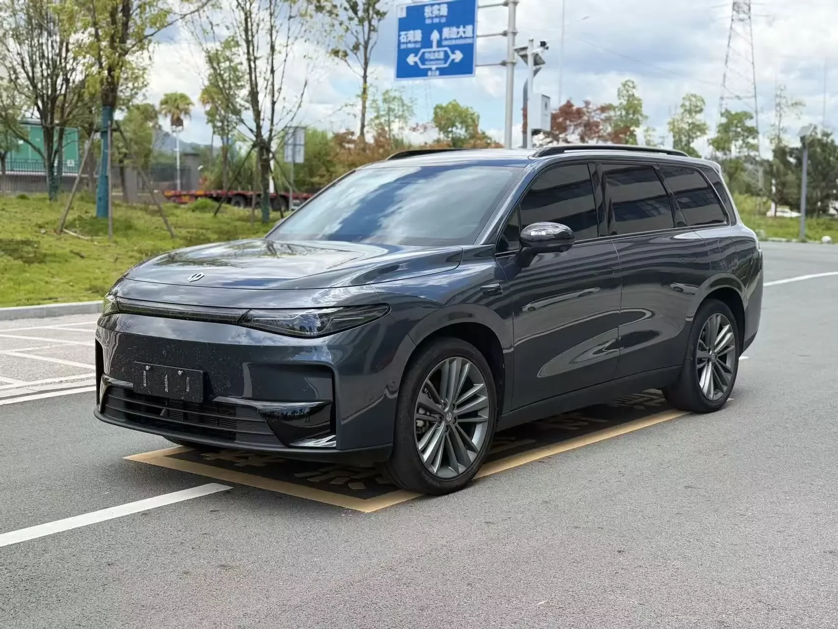 Leapmotor C16