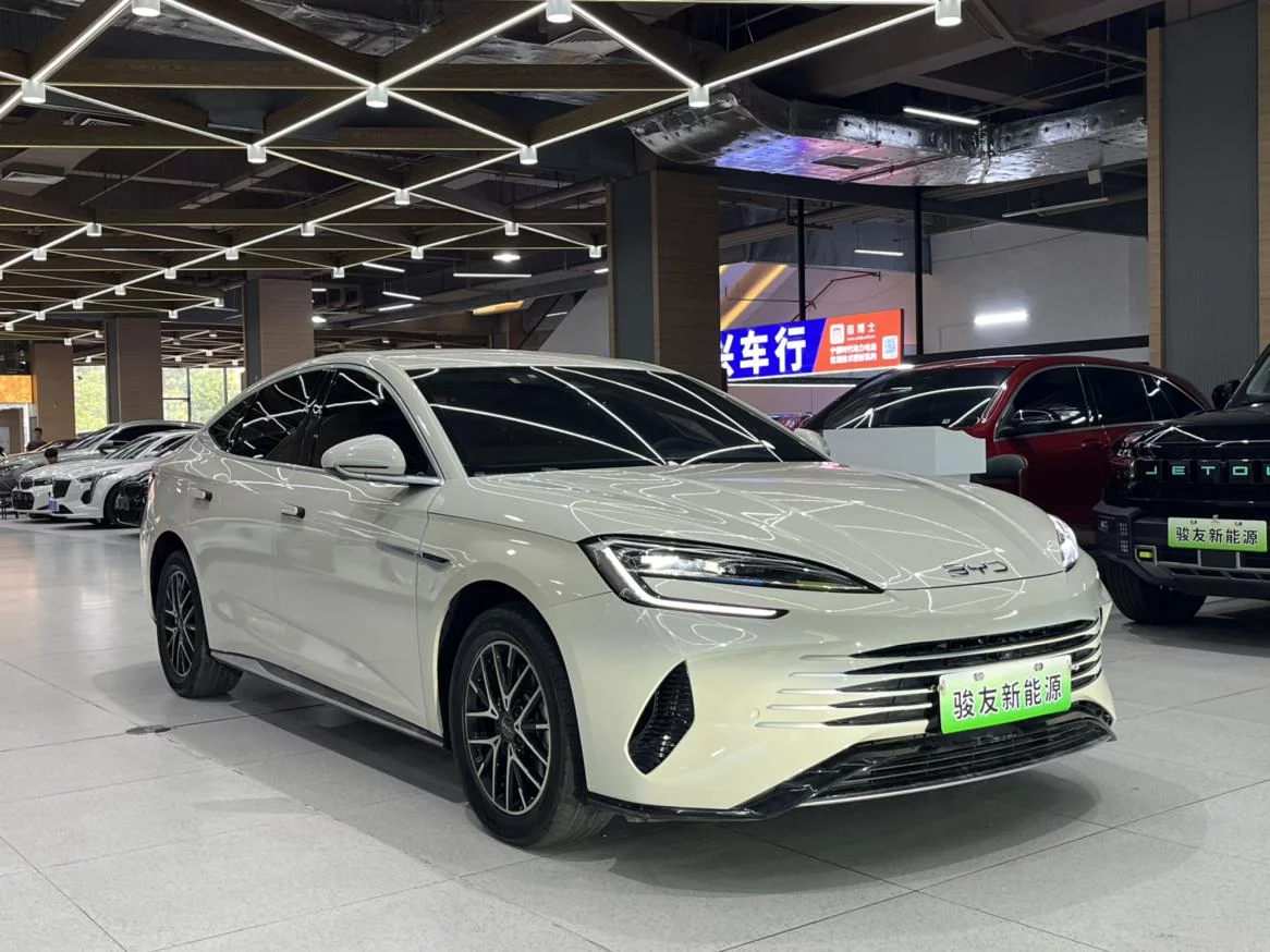BYD Seal 07DM