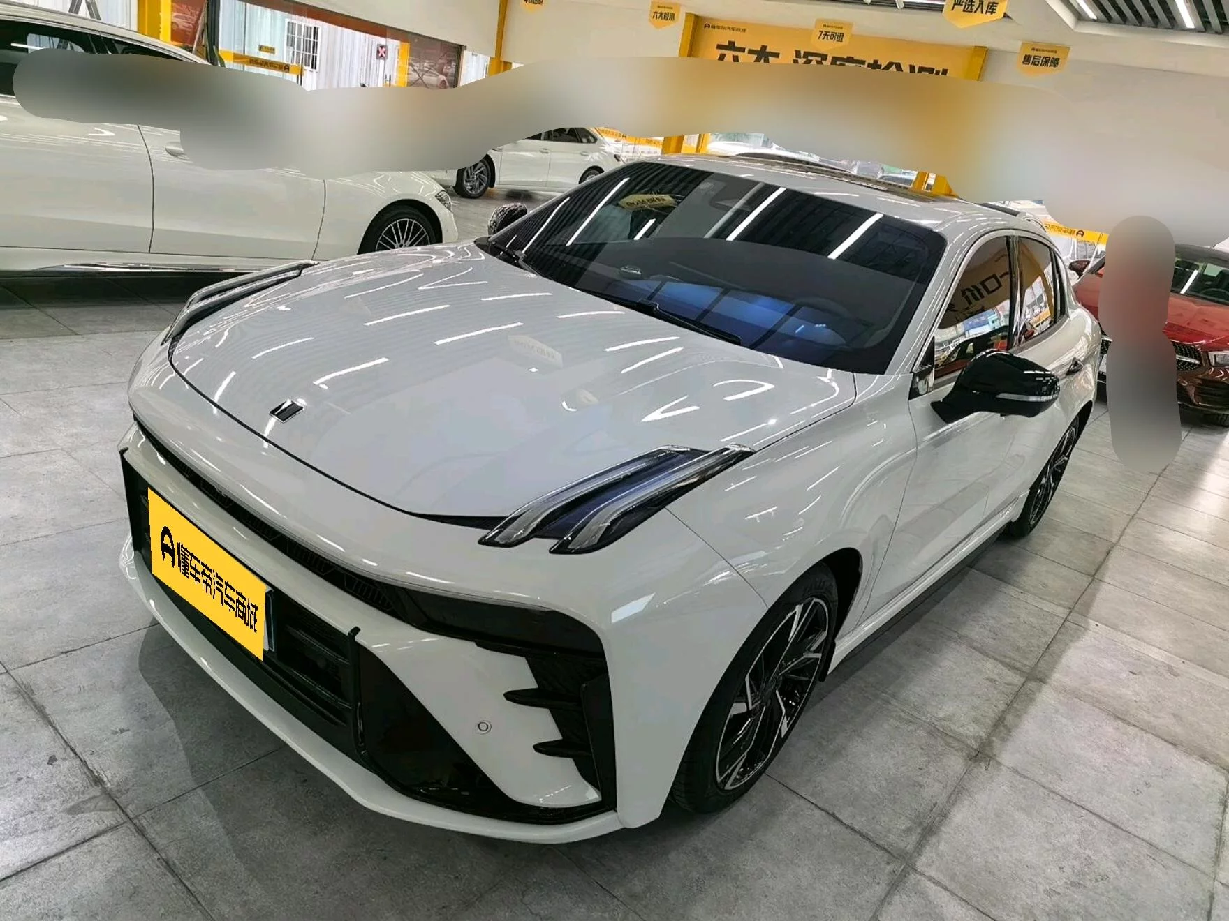 Lynk & Co 03