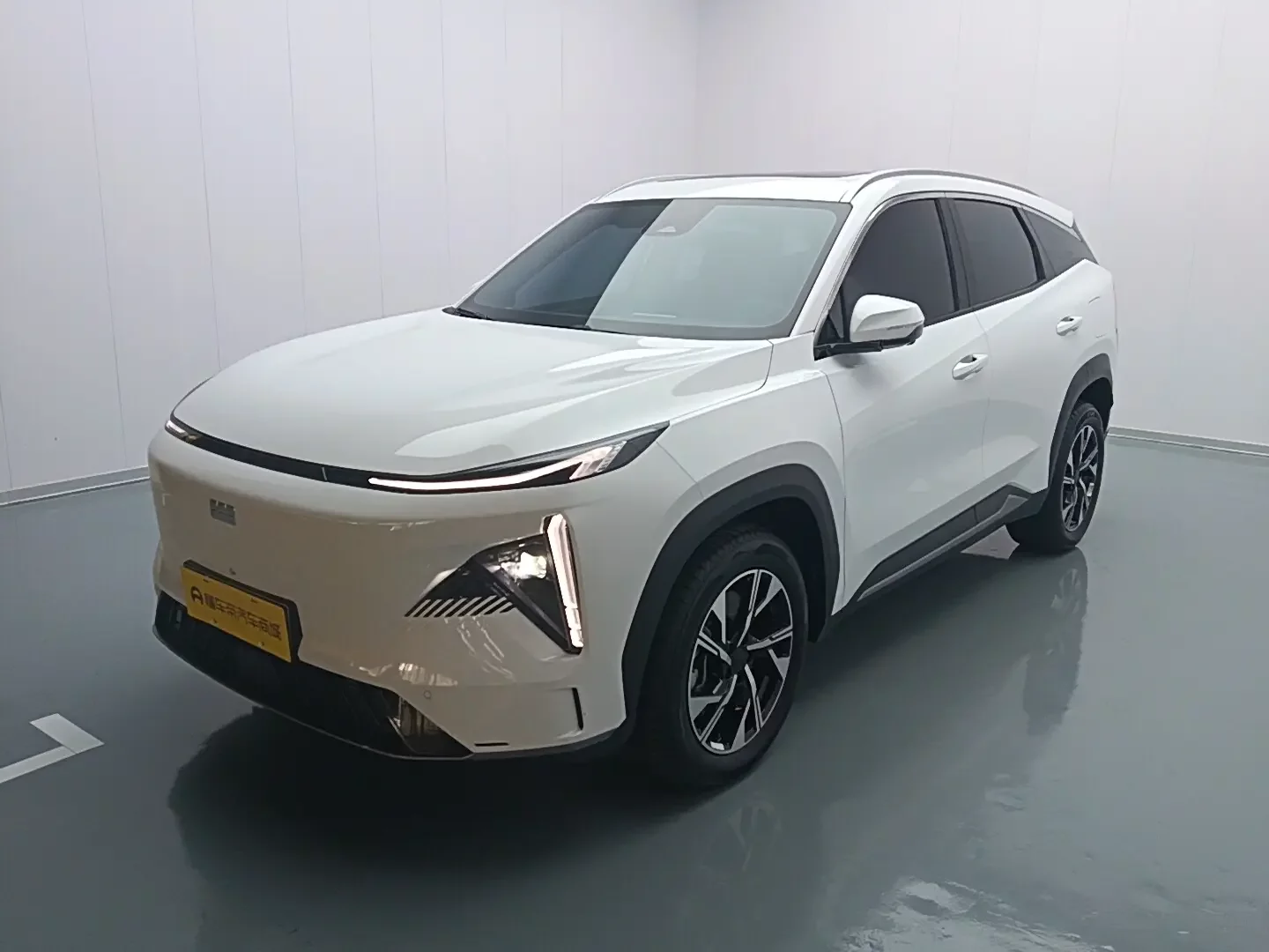 Geely Galaxy L7