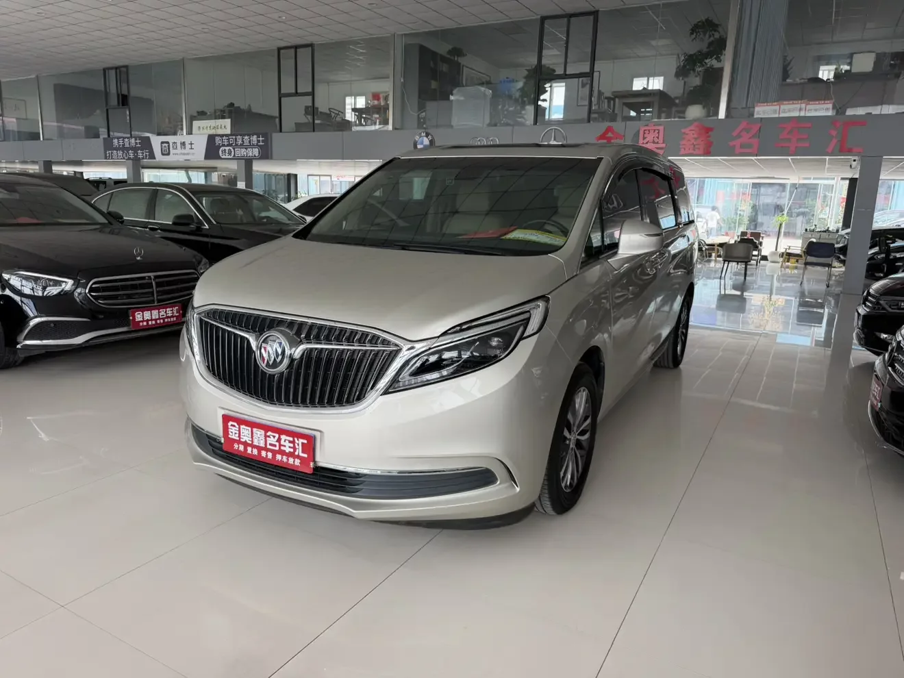 Buick GL8