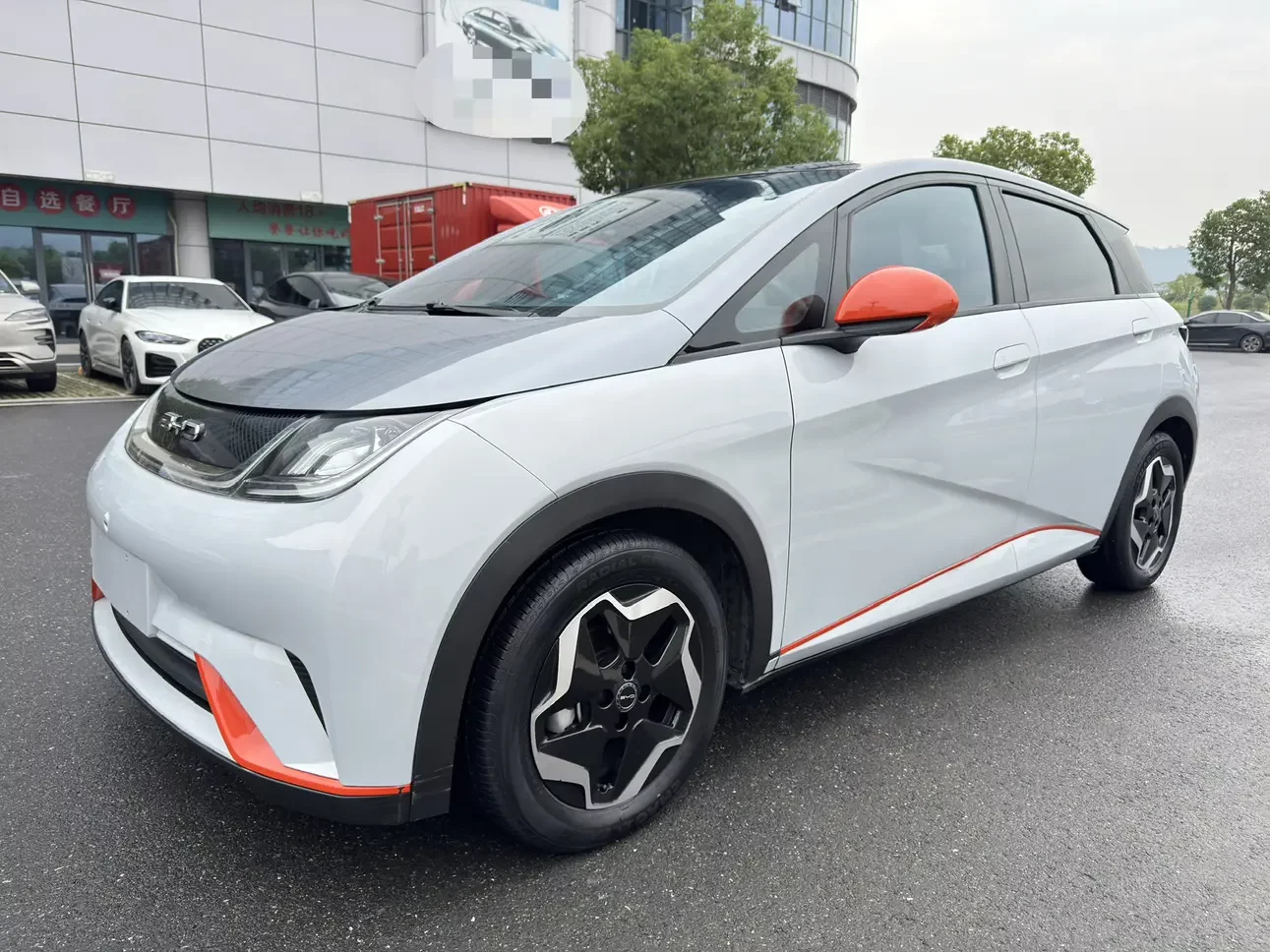 BYD Dolphin
