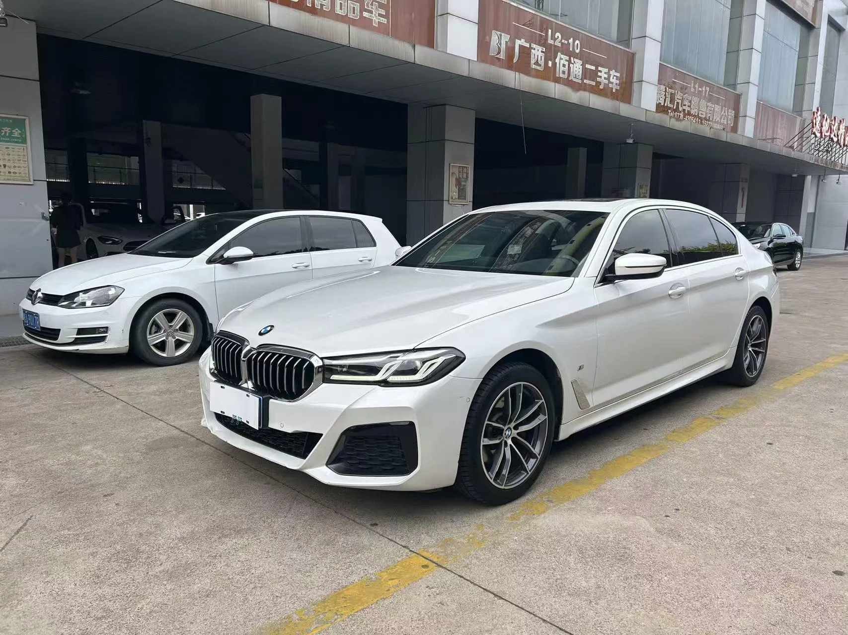 BMW 5-SERIES