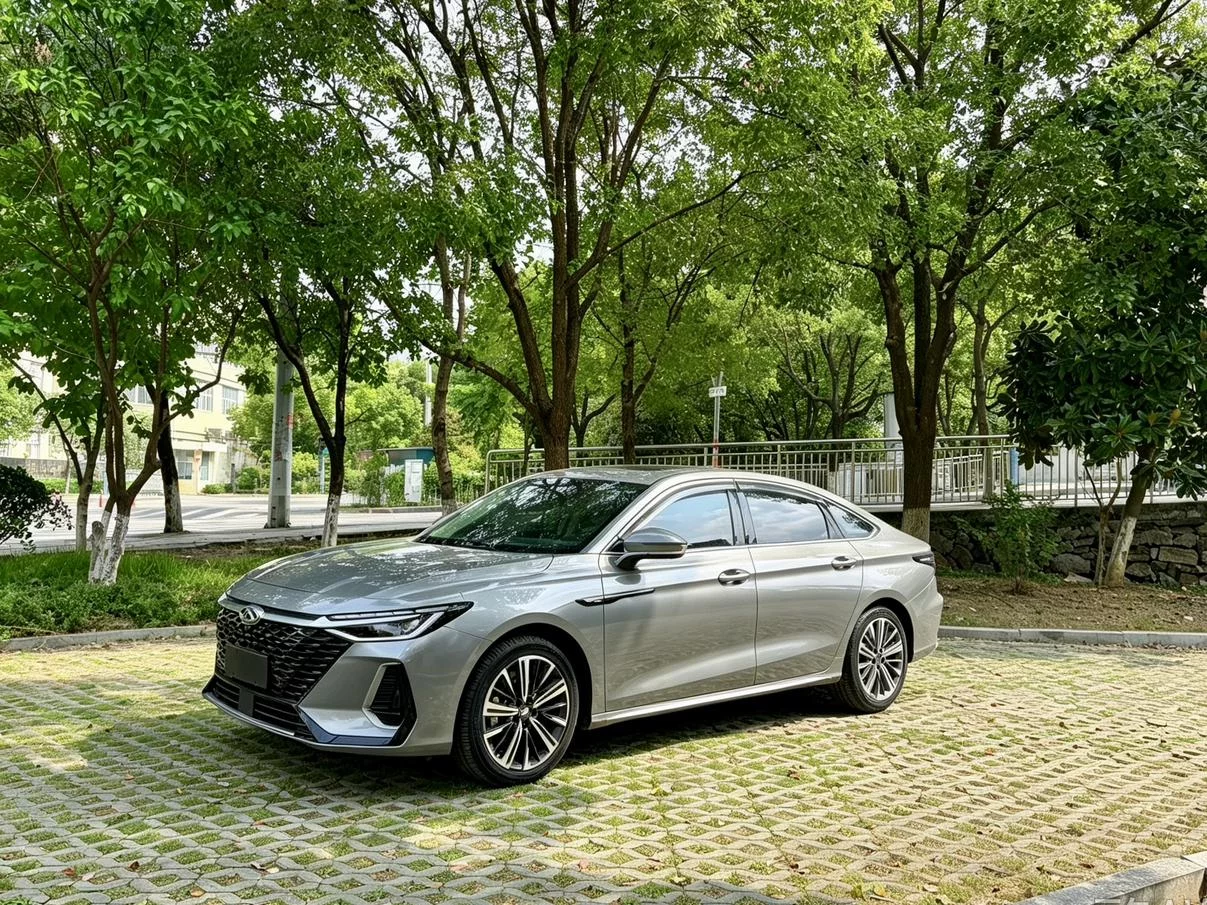 Chery Arrizo 8
