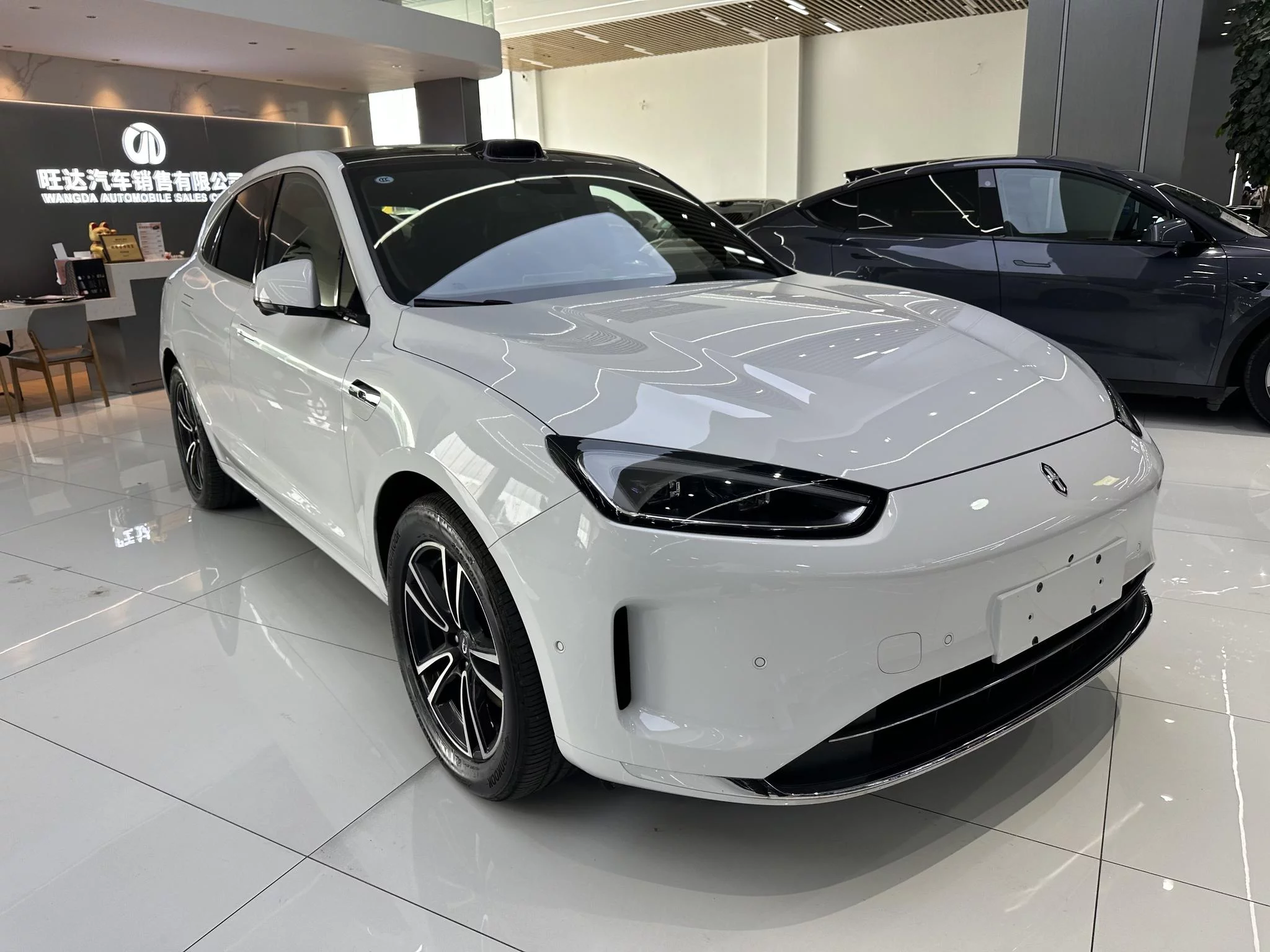 AITO M5