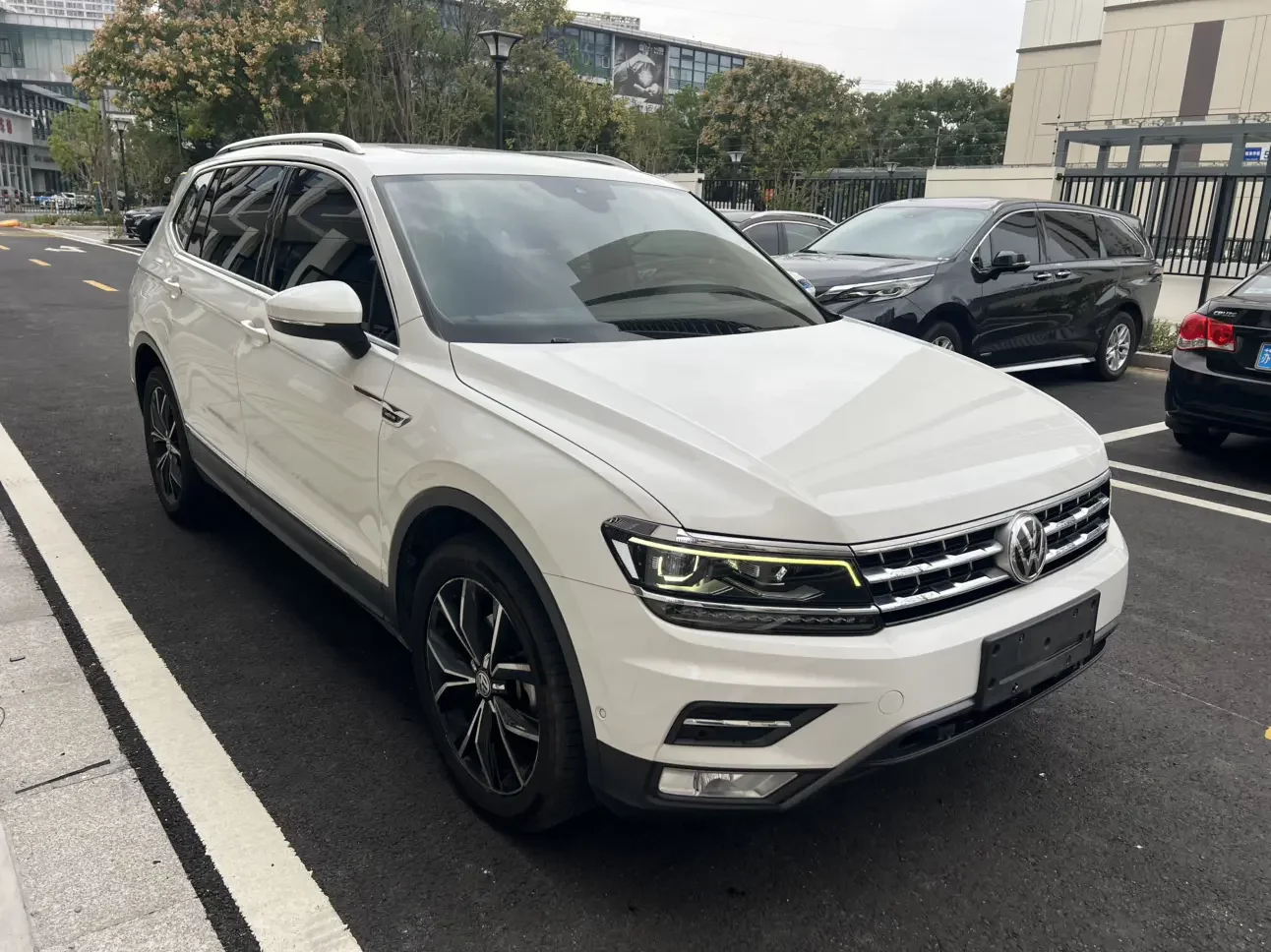 Volkswagen Tiguan L