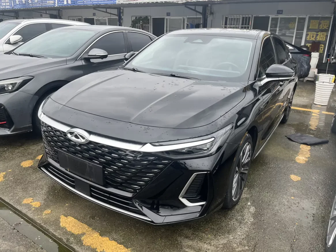 Chery Arrizo 8