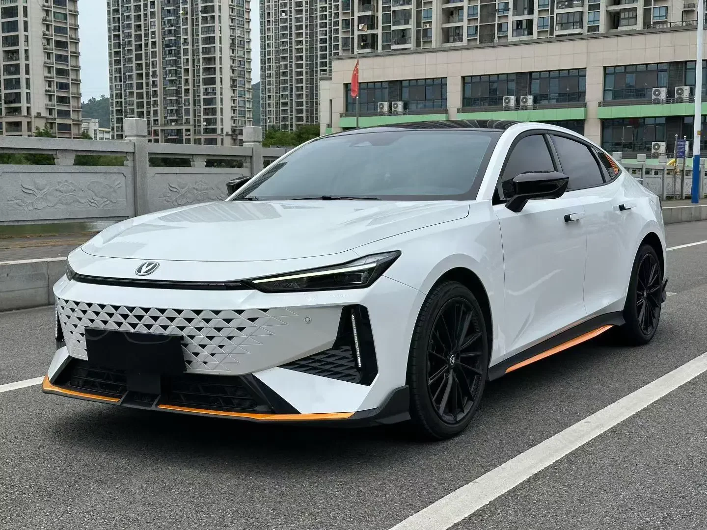 Changan UNI-V