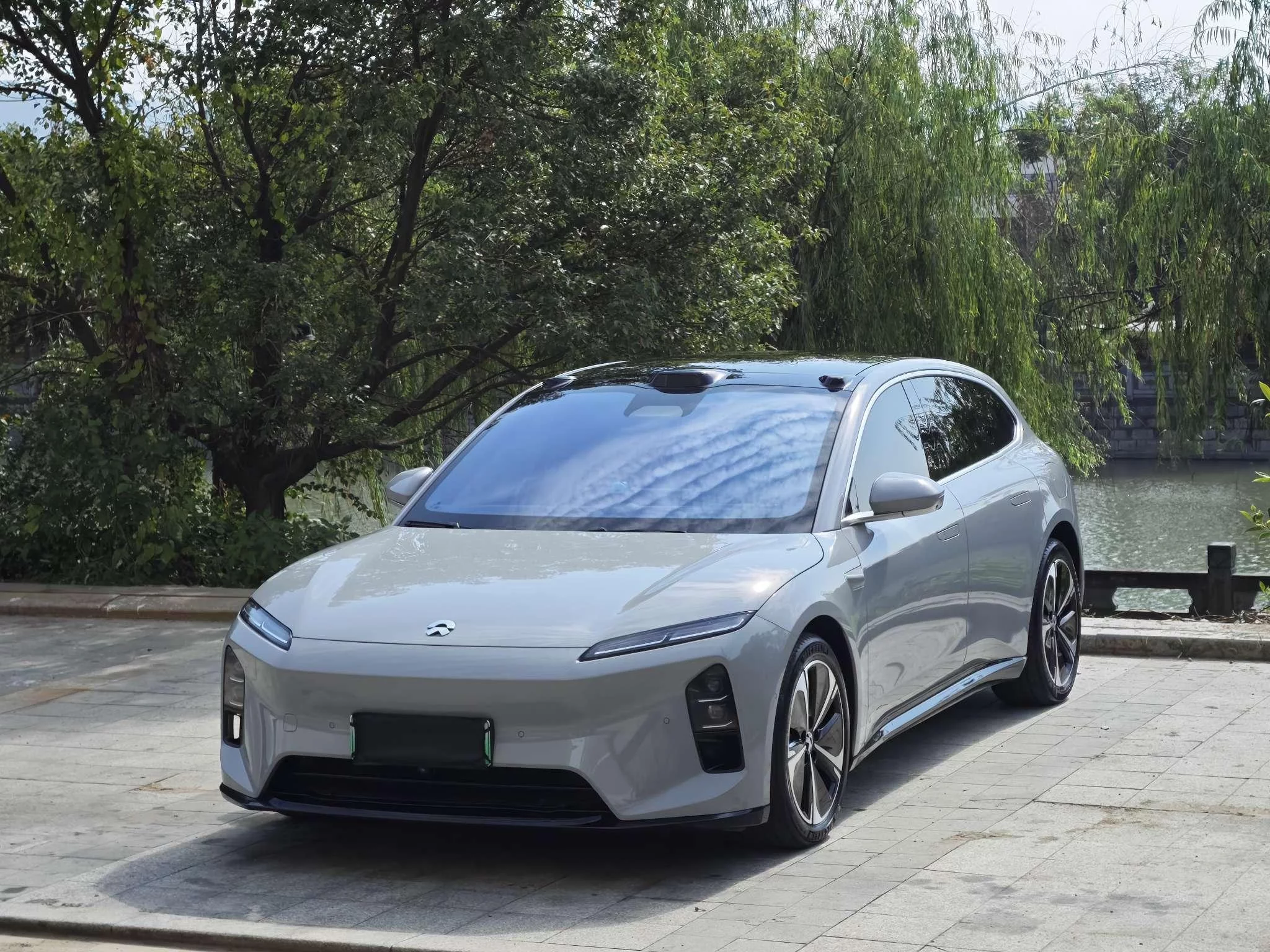 NIO ET5T