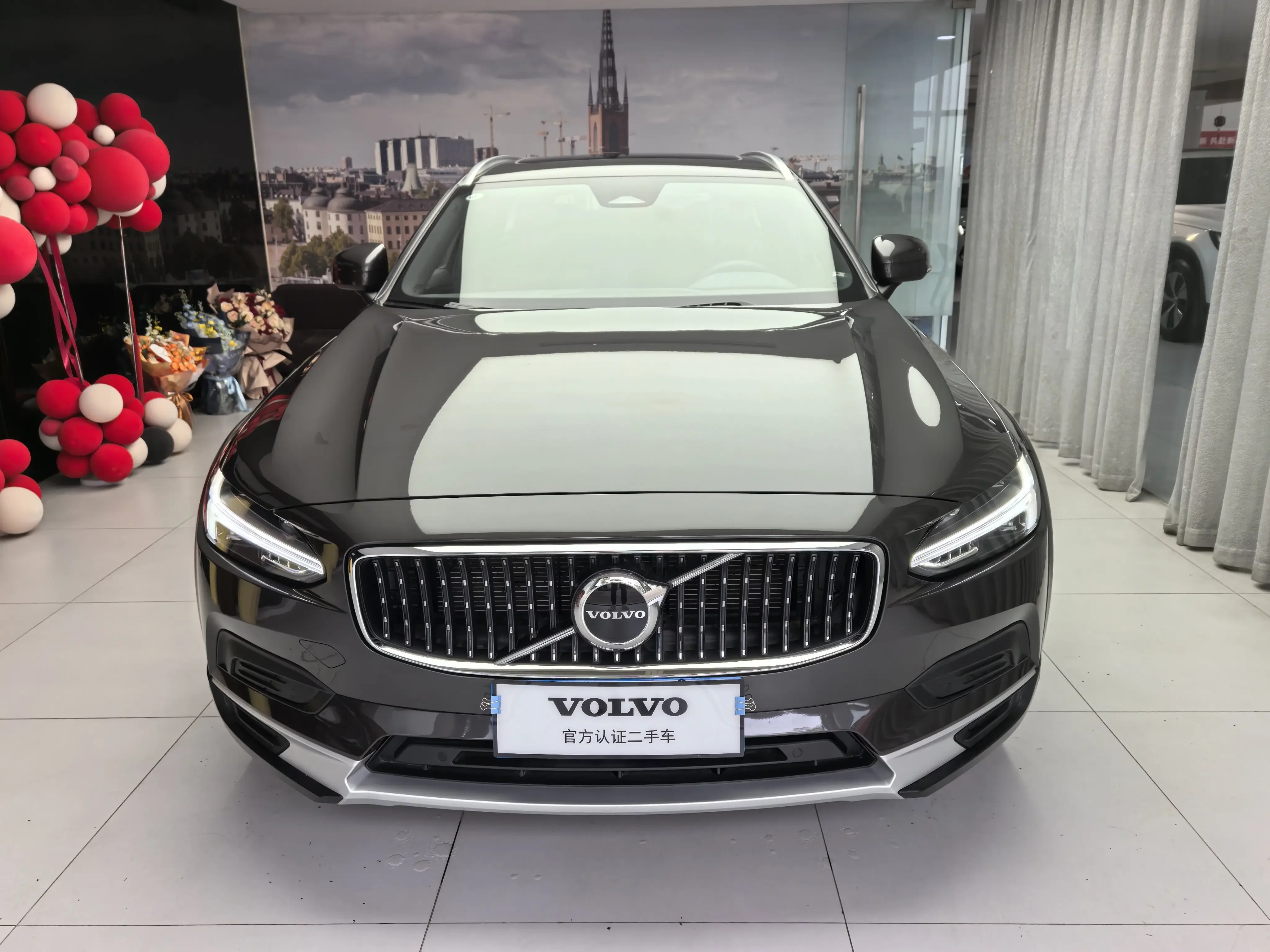 Volvo V90