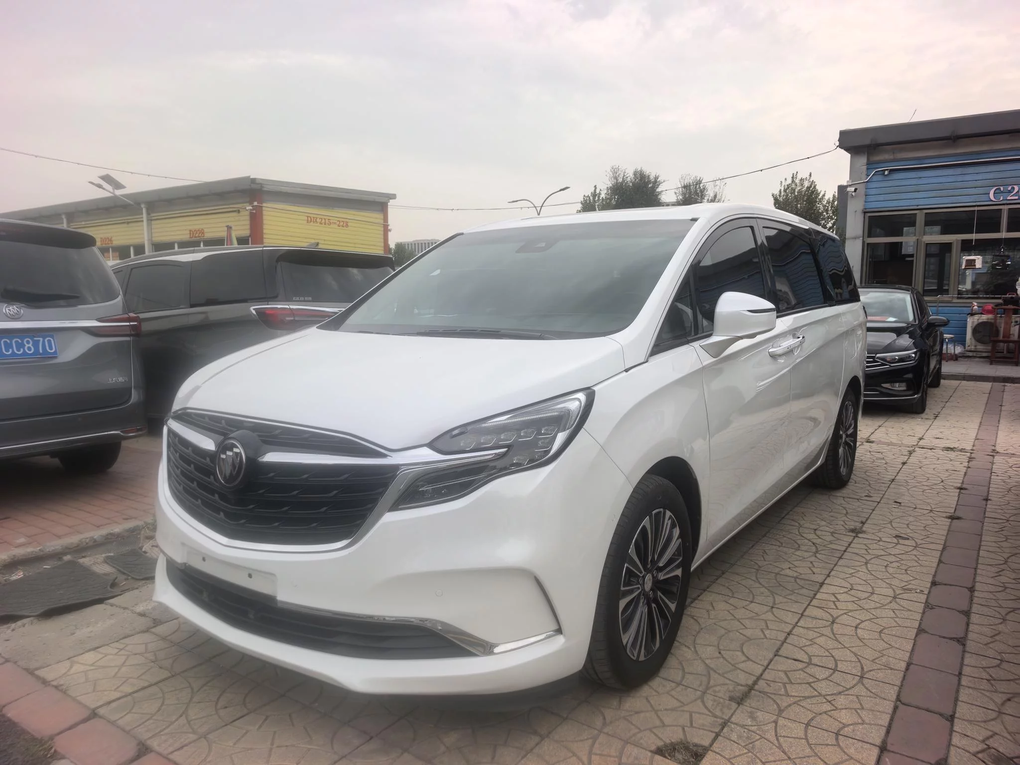 Buick GL8