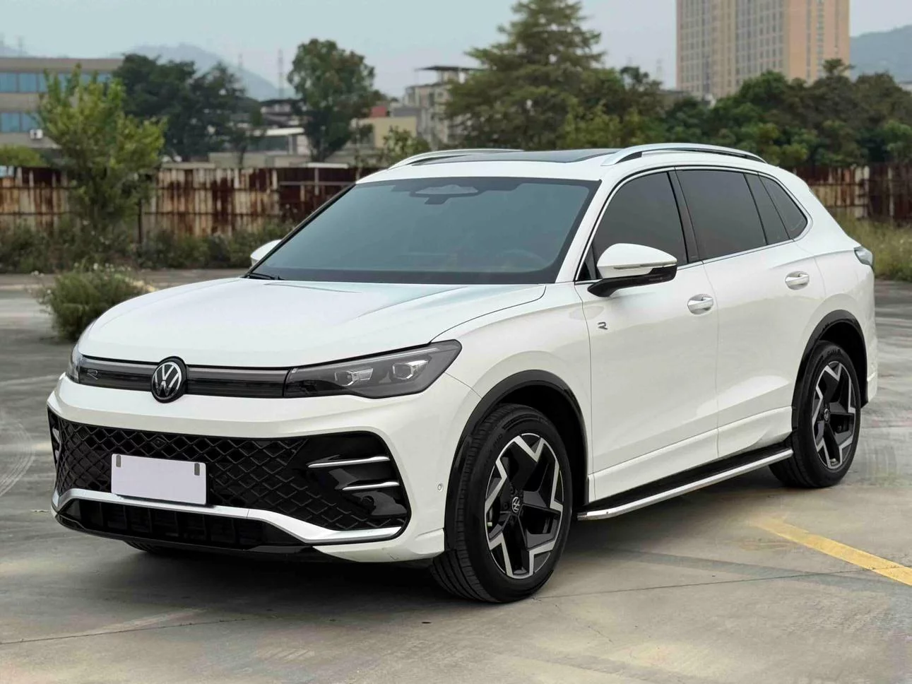 Volkswagen Tiguan L