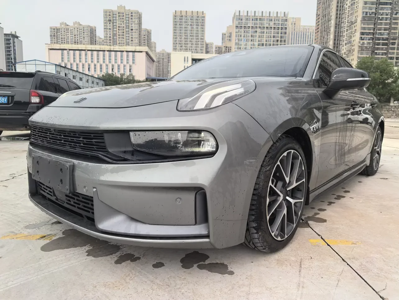 Lynk & Co 03