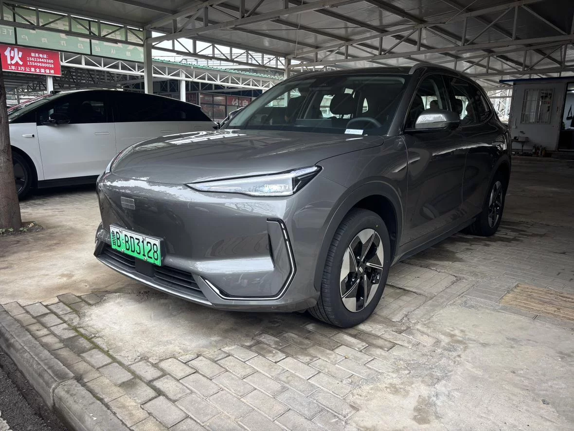 Geely Galaxy E5